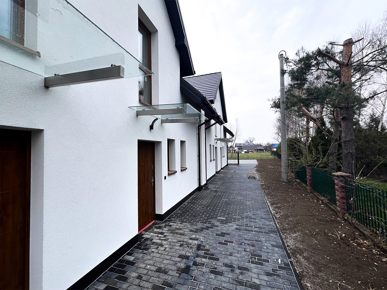 Galeria osiedla Wola Batorska 521 — zdjęcie 12 z 25: domy i otoczenie inwestycji w Woli Batorskiej