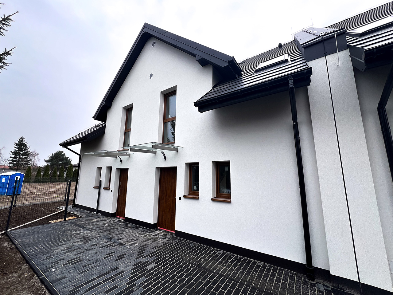 Galeria osiedla Wola Batorska 521 — zdjęcie 13 z 25: domy i otoczenie inwestycji w Woli Batorskiej