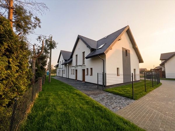 Wizualizacja 3D zabudowy jednorodzinnej osiedla Wola Batorska 521 — domy i drogi wewnętrzne